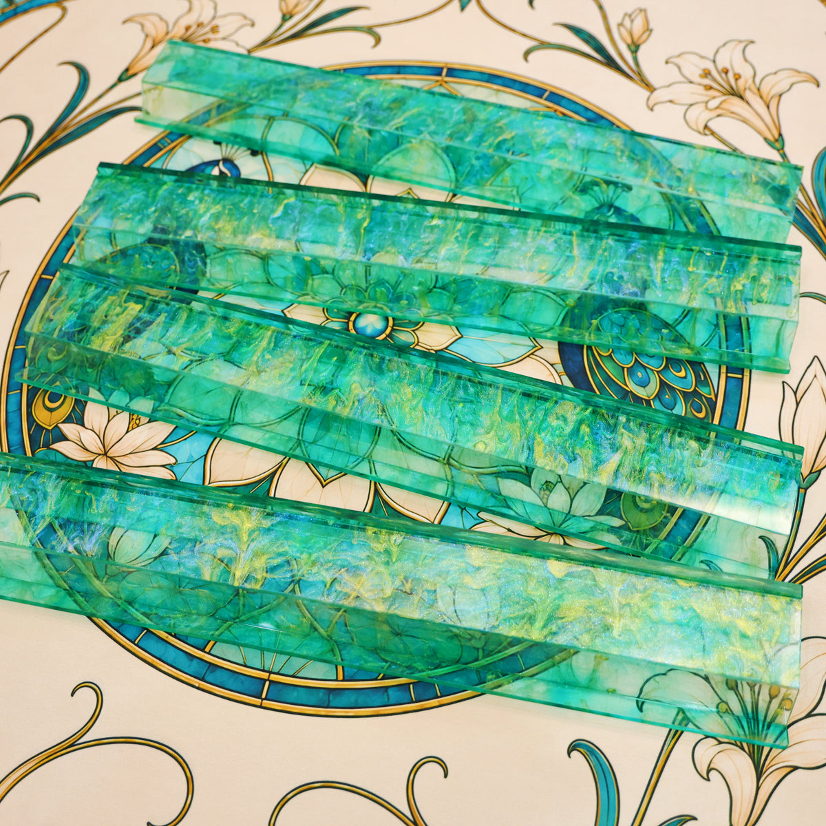 Peacock Stained Glass American Mahjong Set